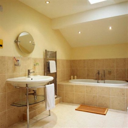 Как расставить предметы для ванной ?